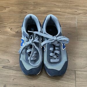 New Balance Gray and Blue Retro Sneakers